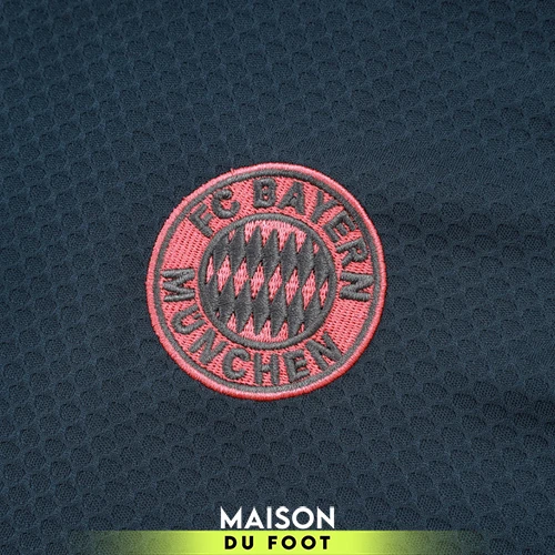 ensemble-bayern-munich-gris-saumon-2025-2026-04