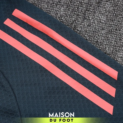 ensemble-bayern-munich-gris-saumon-2025-2026-06