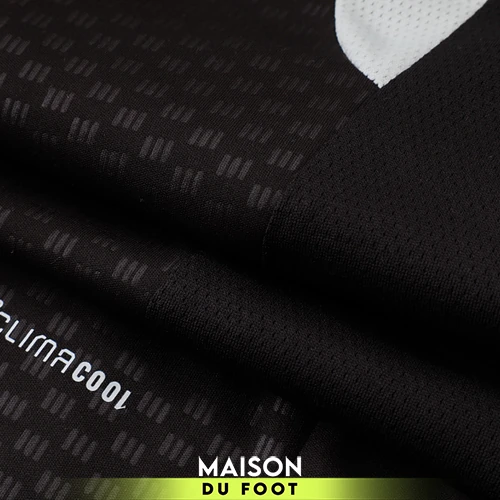 ensemble-flamengo-or-noir-2026-2027-05