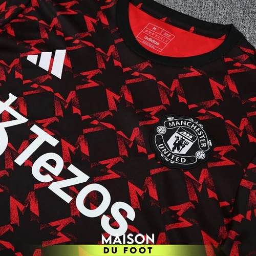 ensemble-manchester-united-rouge-2025-2026-02