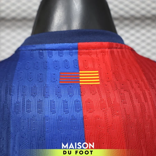 maillot-match-barcelone-domicile-2026-2027-05