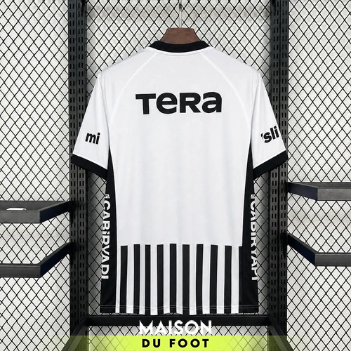 Maillot Besiktas Extérieur 2025/2026 — Vue de dos Maillot Besiktas Extérieur 2025/2026 - vue de dos