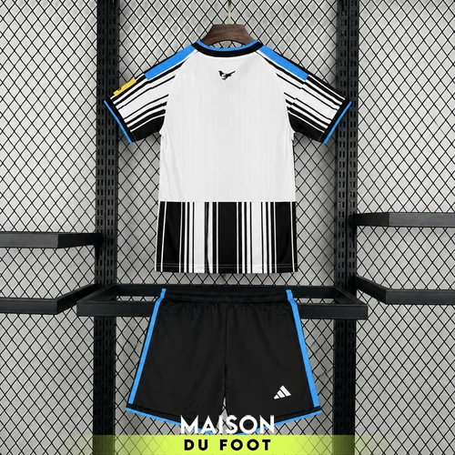 Maillot Enfant Newcastle United Domicile 2026/2027 — Vue de dos Maillot Enfant Newcastle United Domicile 2026/2027 - vue de dos