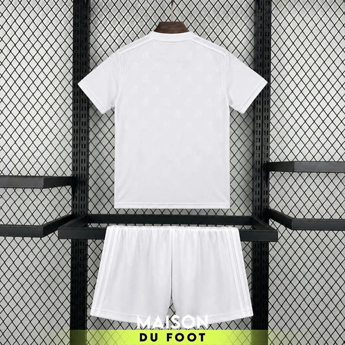 Maillot Enfant Real Madrid Édition Spéciale 125 Ans 2026/2027 — Vue de dos Maillot Enfant Real Madrid Édition Spéciale 125 Ans 2026/2027 - vue de dos